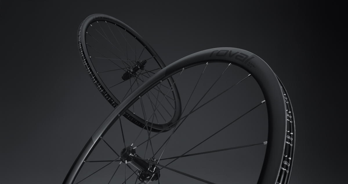 MY25_WHEELS_ALPINIST-CLX-III_WIDE_LOGO-ASSET_c.jpg
