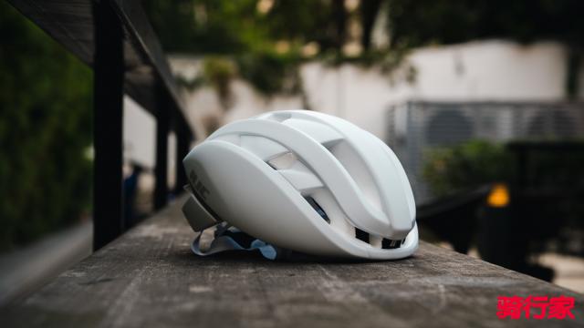 我最爱的头盔更新了 HJC IBEX 3 Vintage复古全白设计头盔