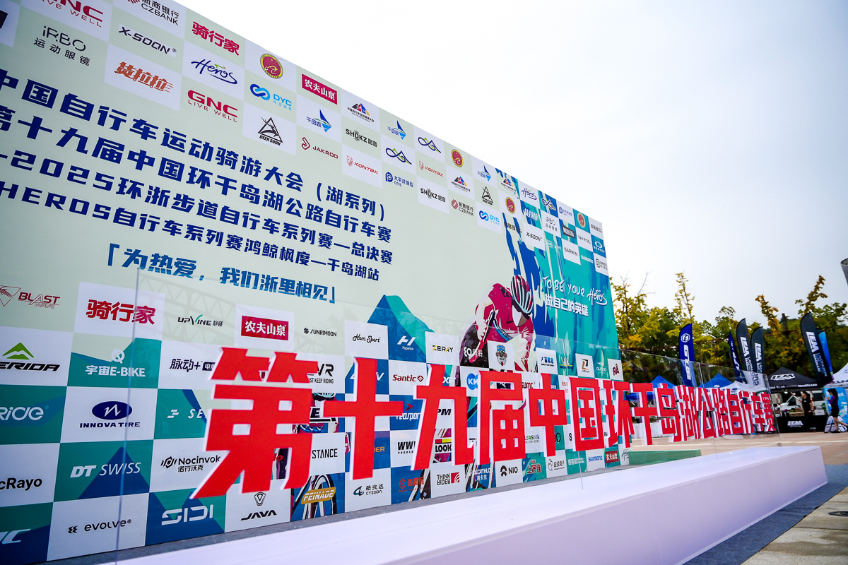 1762926473928828.jpg JMS02190_2554530515-rp4101571663.jpg