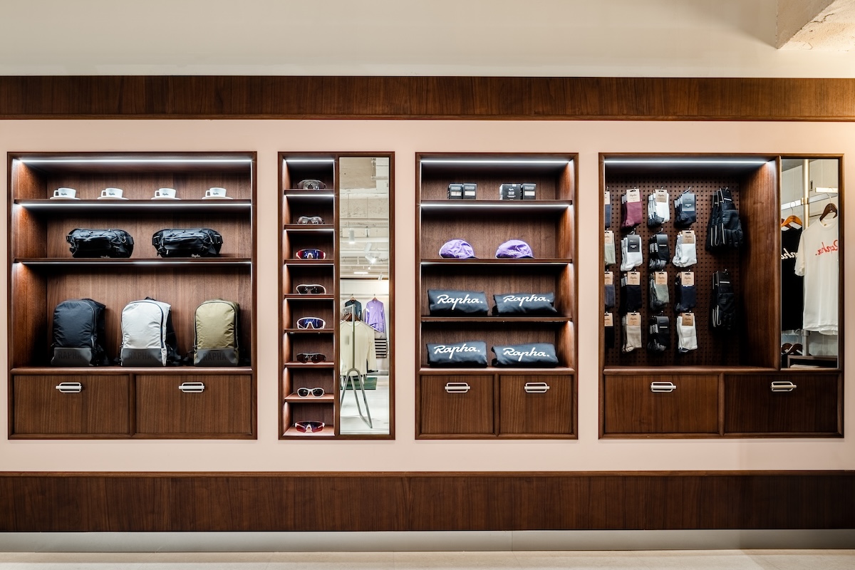 1763021823477762.jpg Rapha-Shanghai-13.jpg