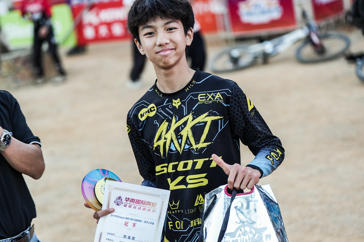 1763443575731306.jpg DSC09386-367.jpg