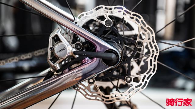 更强悍刹车性能更高侧向刚性 Galfer Shark Road公路中锁碟片