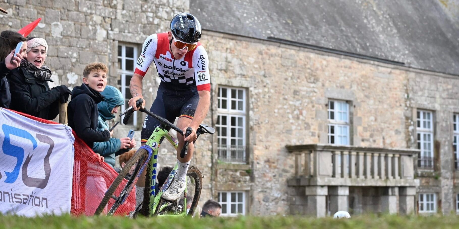 thibau-nys-baloise-glowi-lions-u (1).jpg