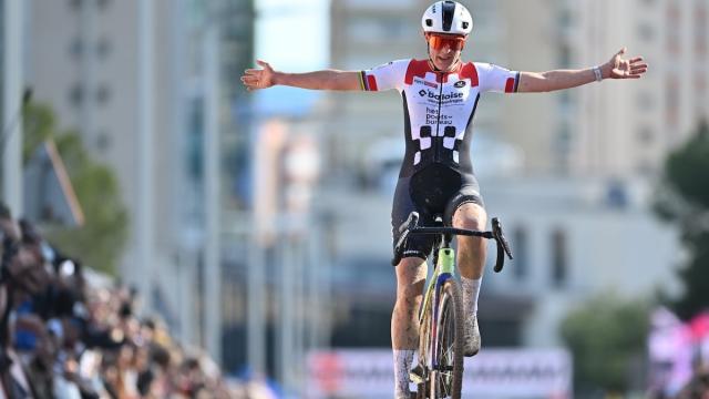 UCI公路越野世界杯贝尼多姆站 露辛达·布兰德单飞夺冠