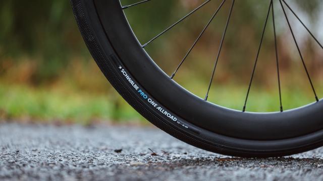 速度，无惧路面 | Schwalbe Pro One Allroad