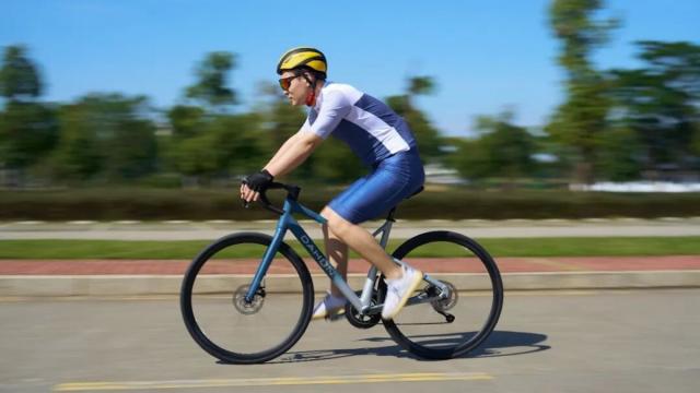 大行700C公路车Vélodon A4 以“快车道”重新诠释速度与自由