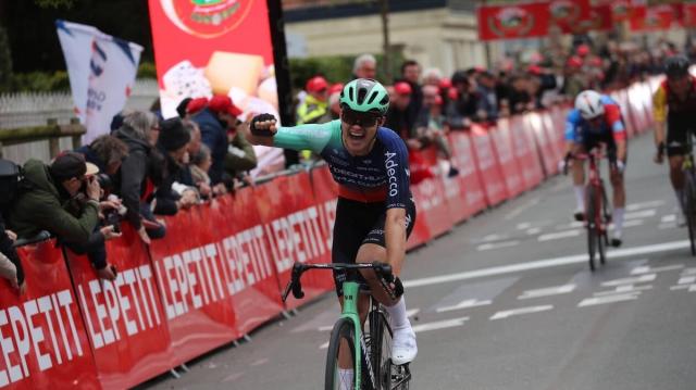 巴黎-卡门培尔赛：皮埃尔·戈特拉冲刺获胜