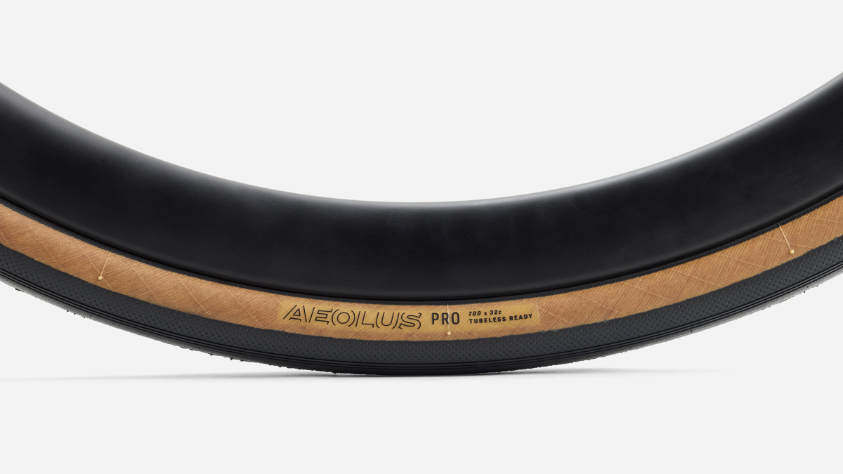 1775190486399435.jpg BontragerAeolusProTLR-48533-B-Alt2.jpg