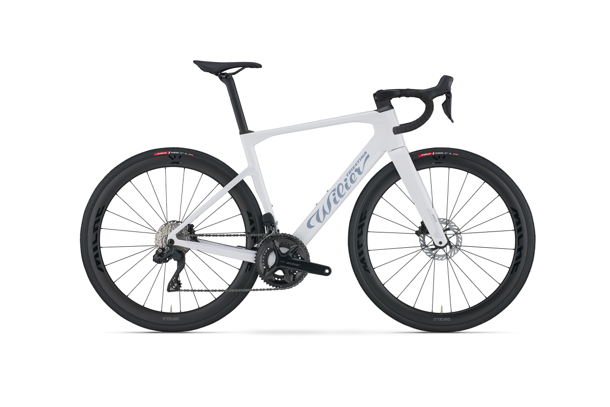 Rapida_G46_WhiteGlossy_Lato-asfalto_lat_white.jpg