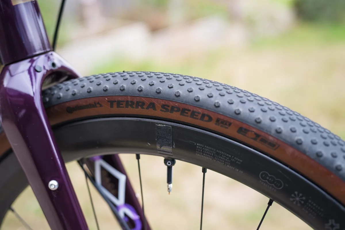 Continental-Terra-Speed-TR_20250.jpg