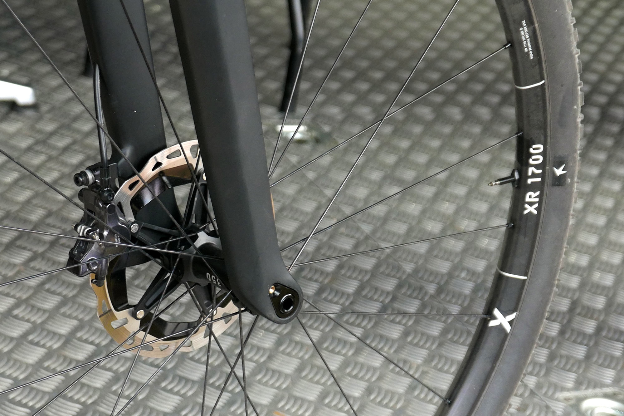 production-DT-Swiss-XR-1700-Spin.jpg