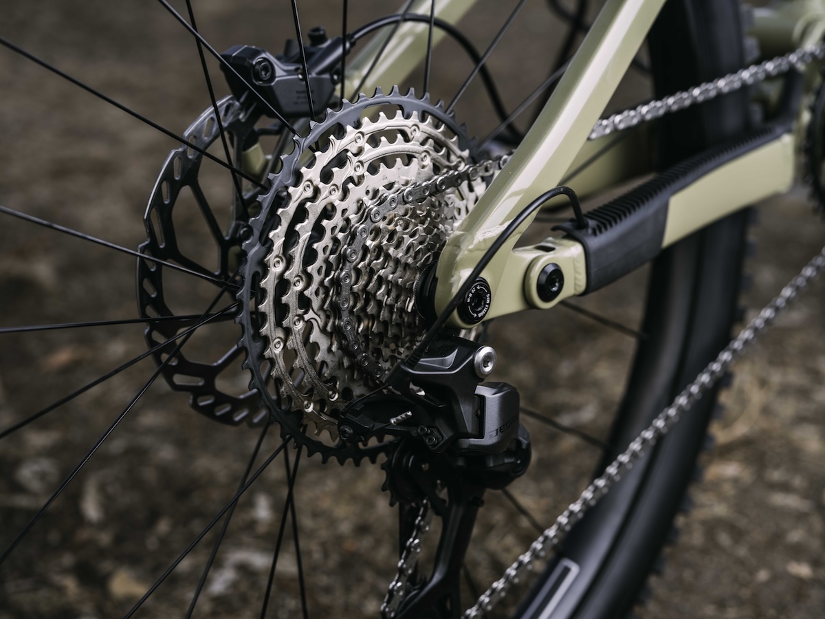 1781500159944866.jpg Shimano_DEORE M6200 Mech M6200_On Bike_KFickling_2026_023.jpg