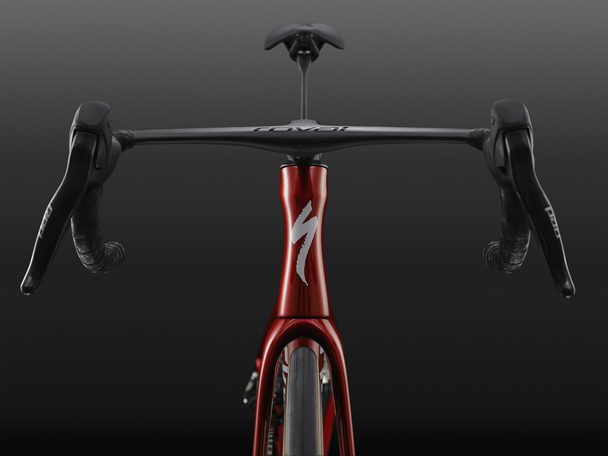 94927-07_TARMAC-SL9-SW-AXS-RBYMET-METWHTSIL_STRAIGHT-ON-DETAIL_HANDLEBAR-ASSET_14173_b.jpg