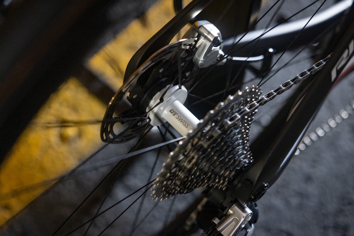 DTSwiss-Road-ARC-1100-Dicut-White-Ltd-Polished-Perfection-UNO-X-4490-260731-1920px.jpg