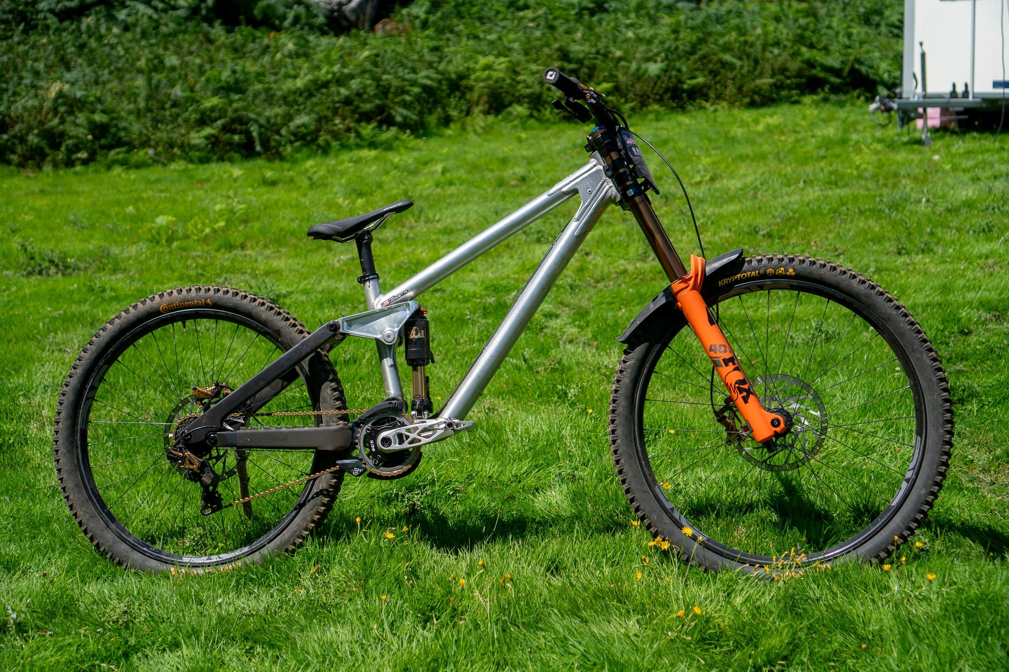 Red-Bull-Hardline-2025-bike-pict.jpg