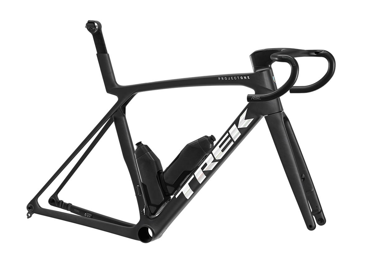 MadoneSLRFrameset-27-59667-A-Primary_v2.jpg