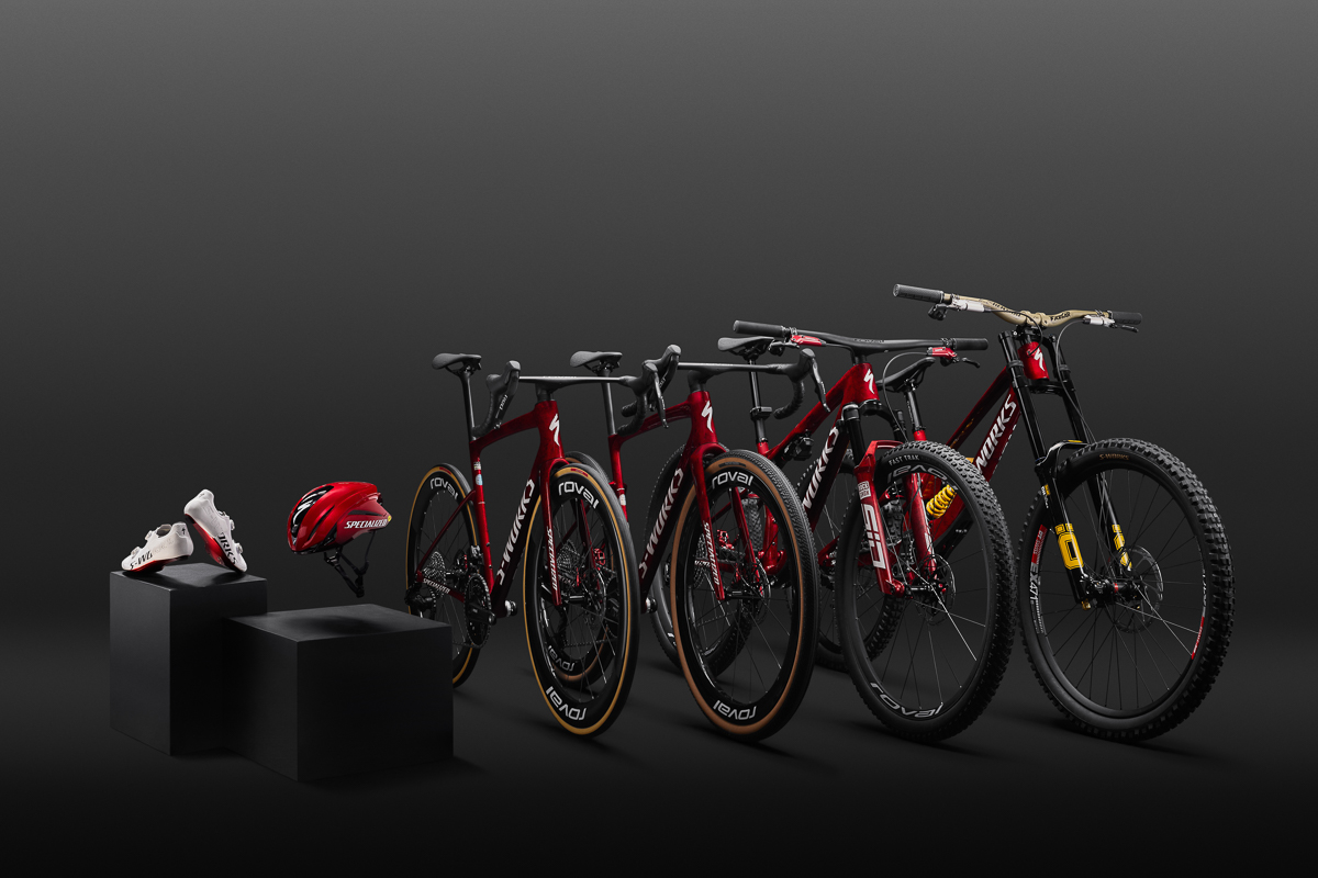 BuiltforLegends_GROUPSHOT_1.jpg