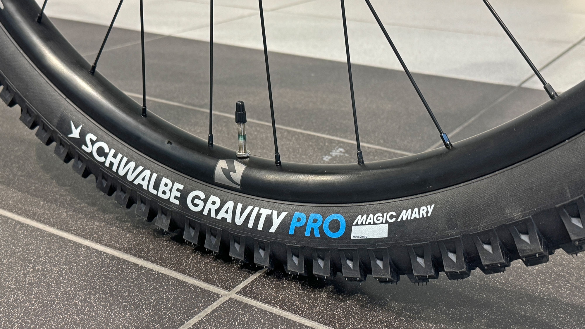 unreleased-32-inch-Schwalbe-Magic-Mary-Gravity-P.jpg