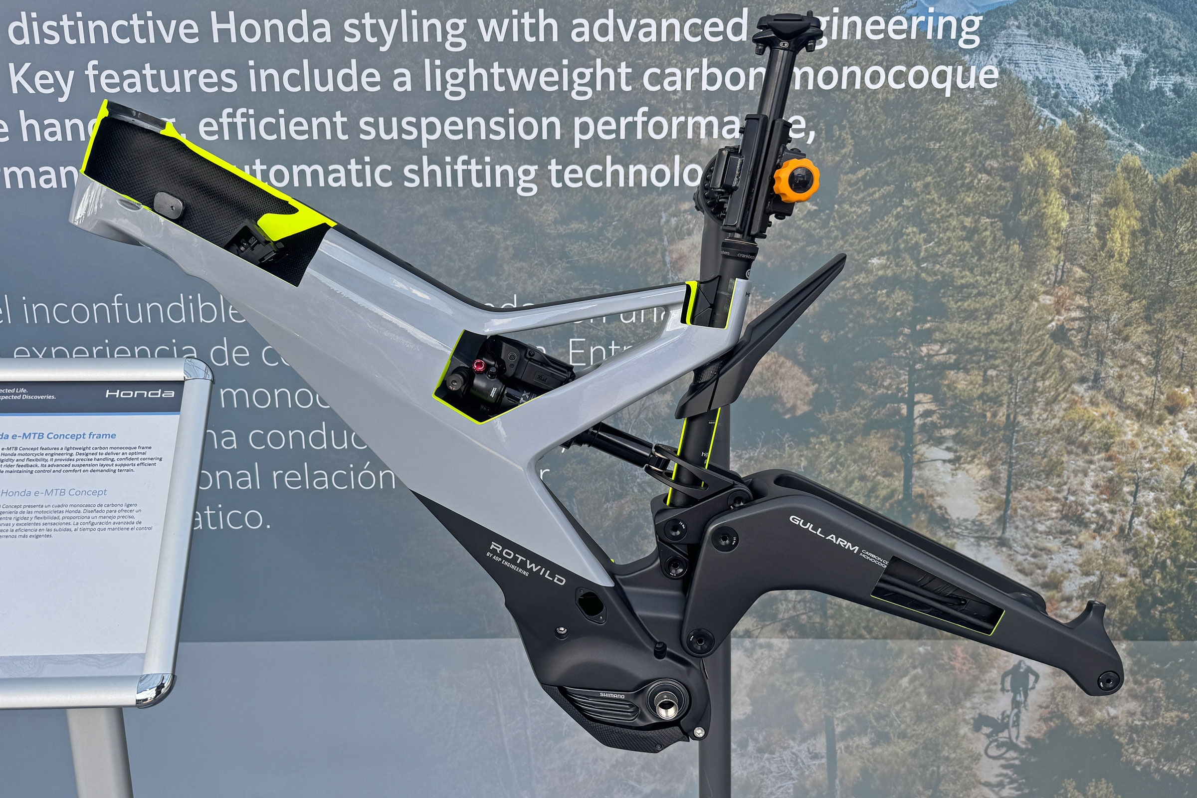 1789961222730348.jpg Honda-eMTB-concept-mountain-bike_Sea-Otter-Europ.jpg
