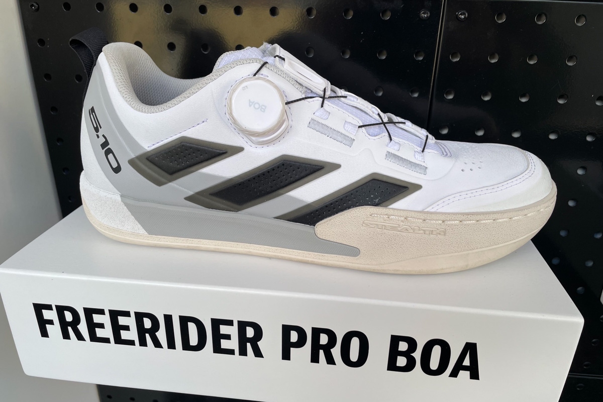2027-Five-Ten-Freerider-Pro-Boa.jpg