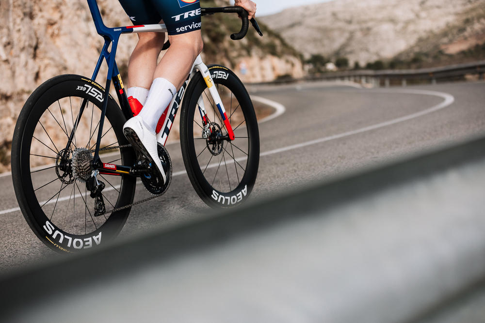 Aeolus RSL 43X_RSL 65X_Pro 43X Wheels-Lifestyle_10.jpg